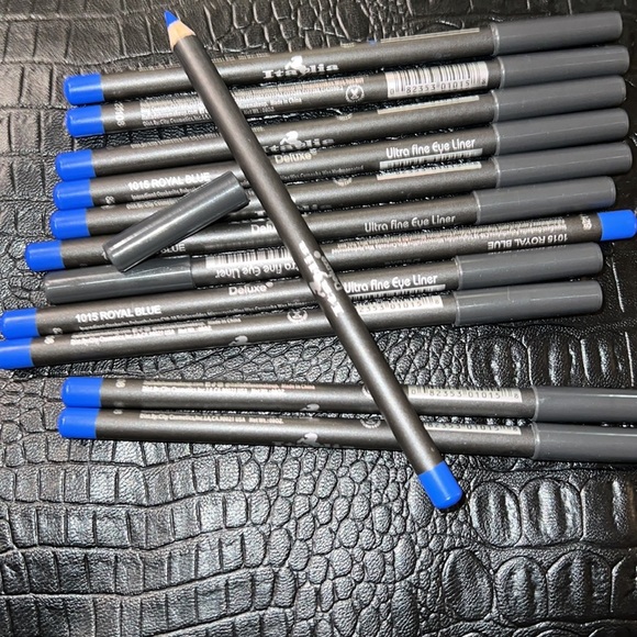Italia ultraFine Eyeliner‎ - Picture 2 of 3